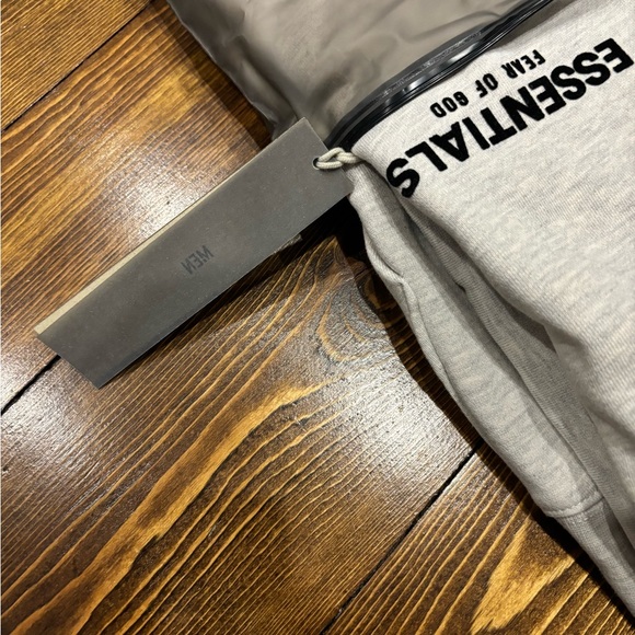 Essentials Light Oatmeal Hoodie Size Large - Picture 4 of 6